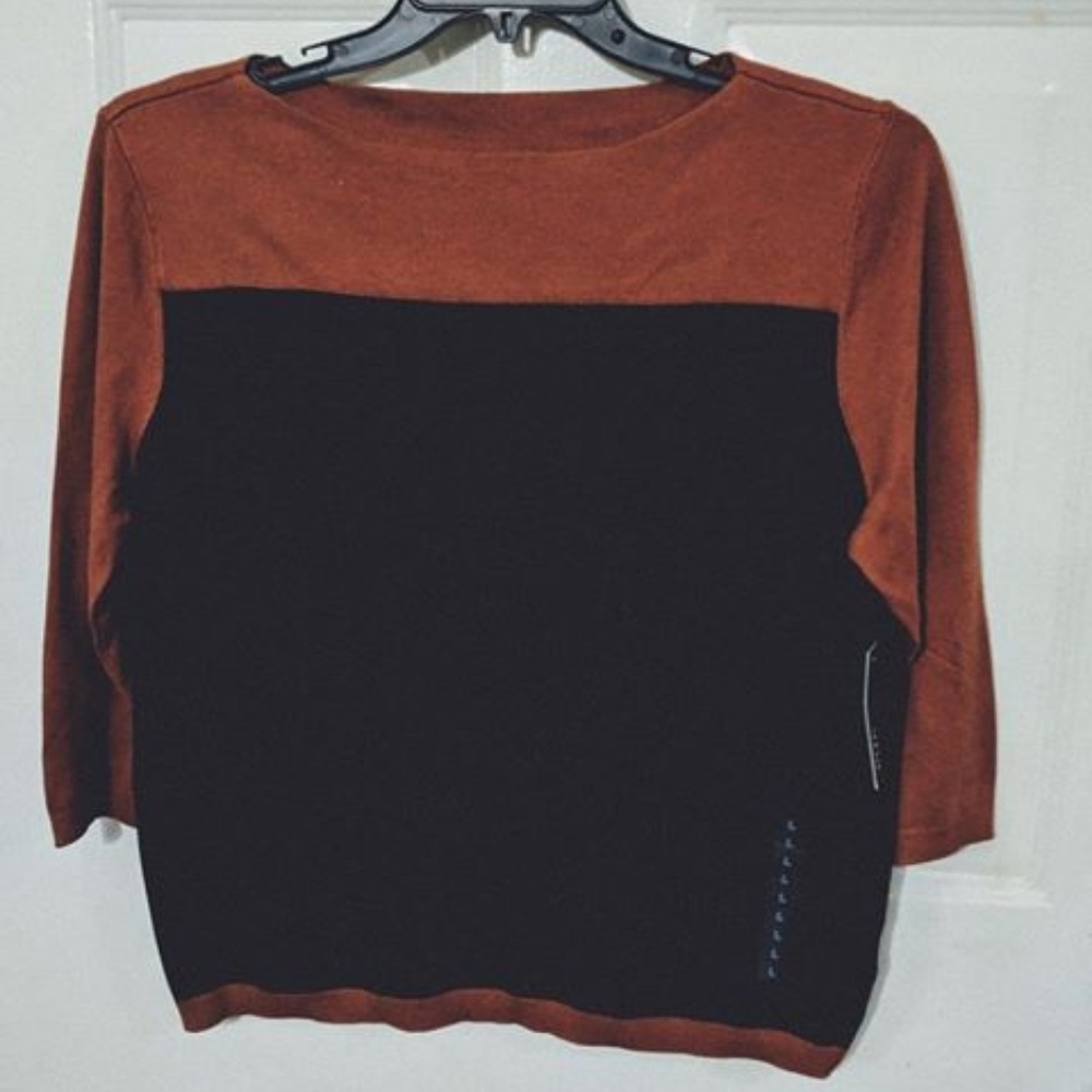 A.N.A BRAND NAVY AND BRUSHED COGNAC SWEATER